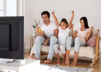 Dites adieu aux divertissements ennuyeux : Installez la télévision de vos rêves dès aujourd’hui !